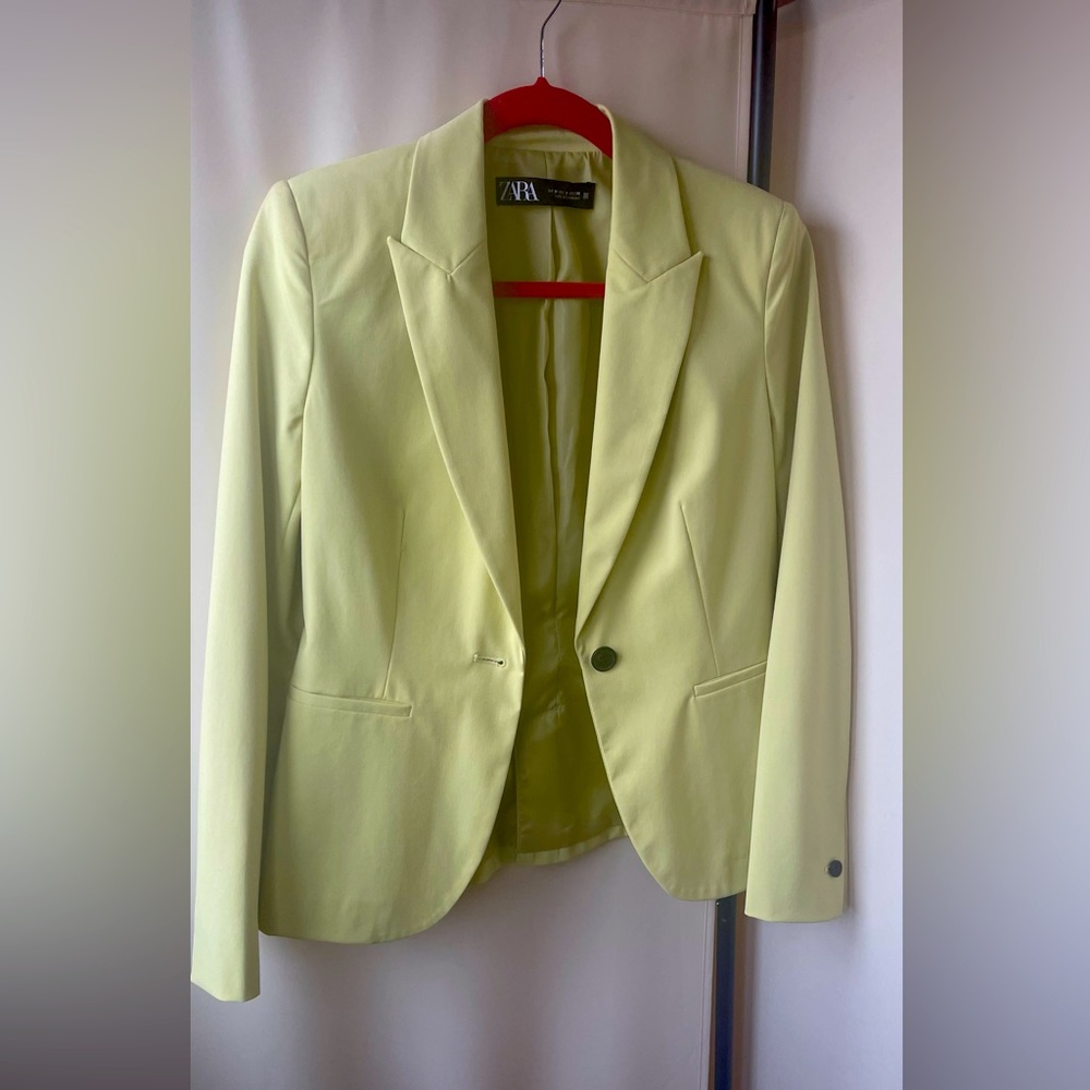 Zara jacket in a nice spring/summer color